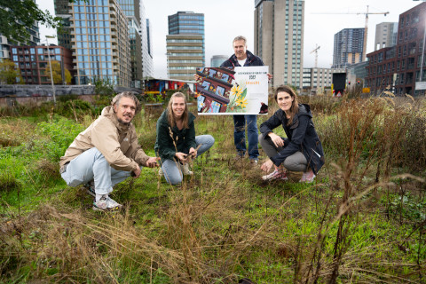 Uitreiking van de titel Bodemdierenstad 2022 aan de stadsecologen van Utrecht.