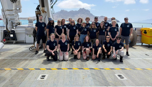 Teamfoto PHYVIR aan boord