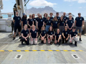 Teamfoto PHYVIR aan boord
